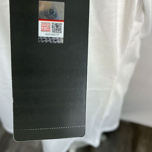 Texas Longhorns Women's White Wordmark Scoop Neck T-Shirt - Picture 4 of 4